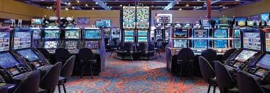 presidenslot888 Colok Macau live dealer broadcasting two cards on a multi-camera setup